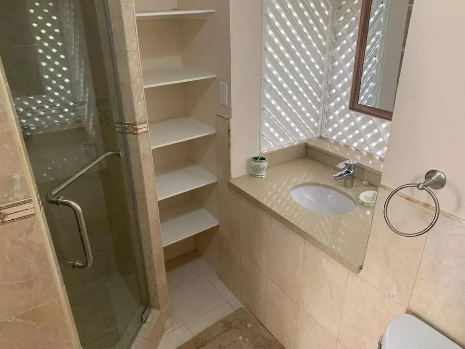 Guango Grove Getaway Lägenhet Montego Bay